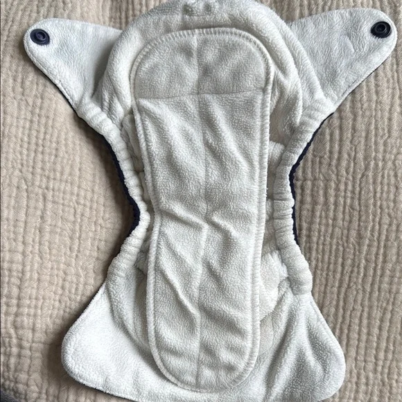 Grovia AIO Newborn Cloth Diapers (6) - Picture 6 of 14